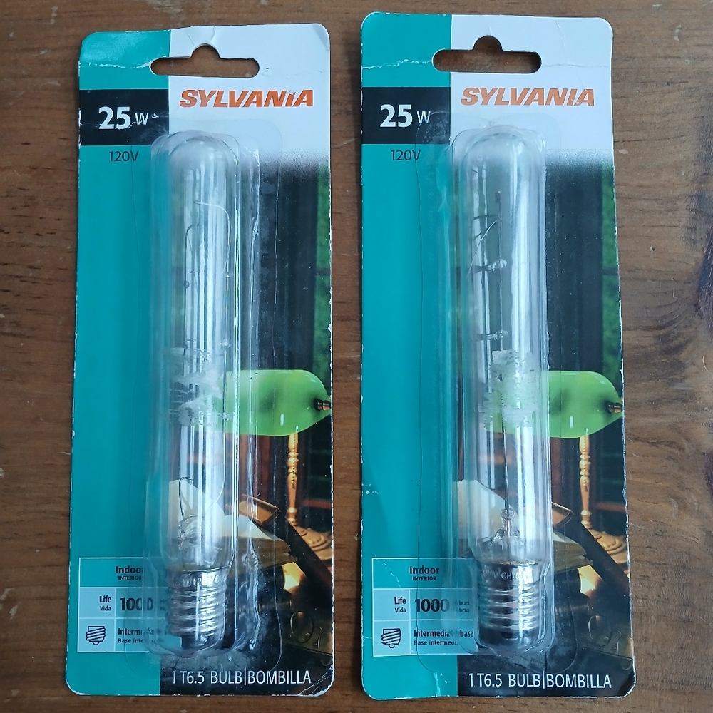 2 Sylvania 25W T6.5 Bulbs
